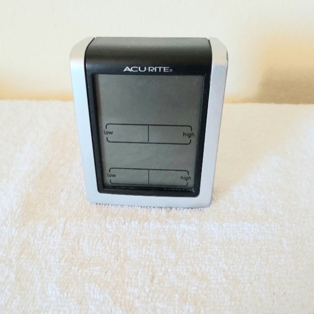 AcuRite 00613B Digital Thermometer and Humidity Monitor Pre-Owned